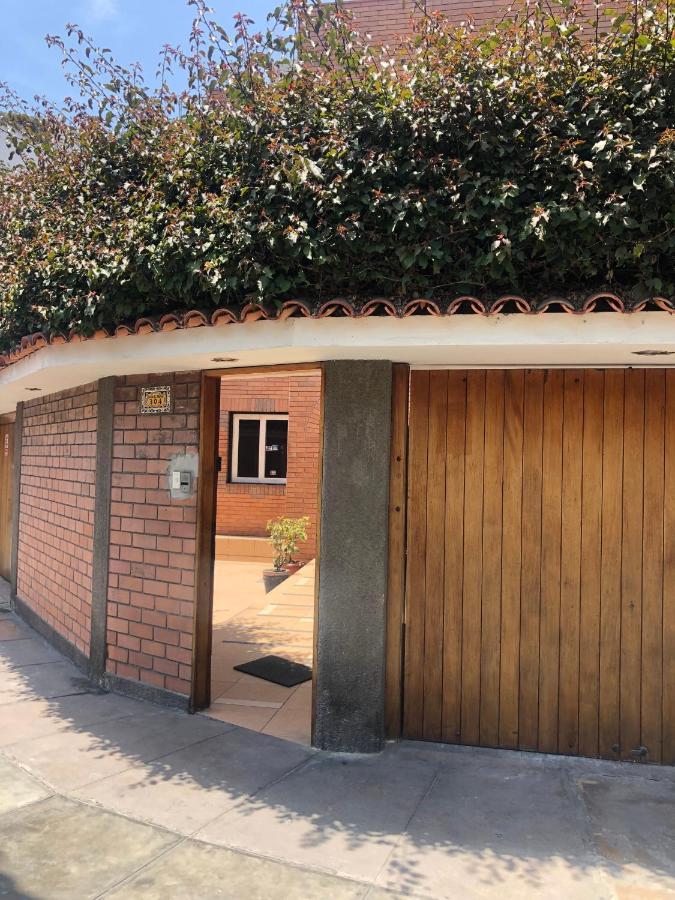 Qx Miraflores Hostel Lima Kültér fotó
